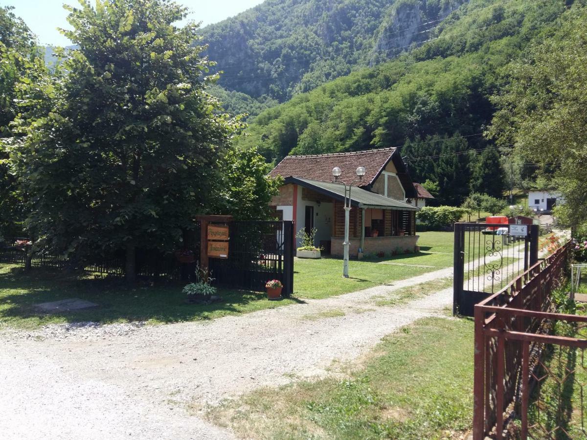 Apartmani Jovanovic Перучац Екстер'єр фото